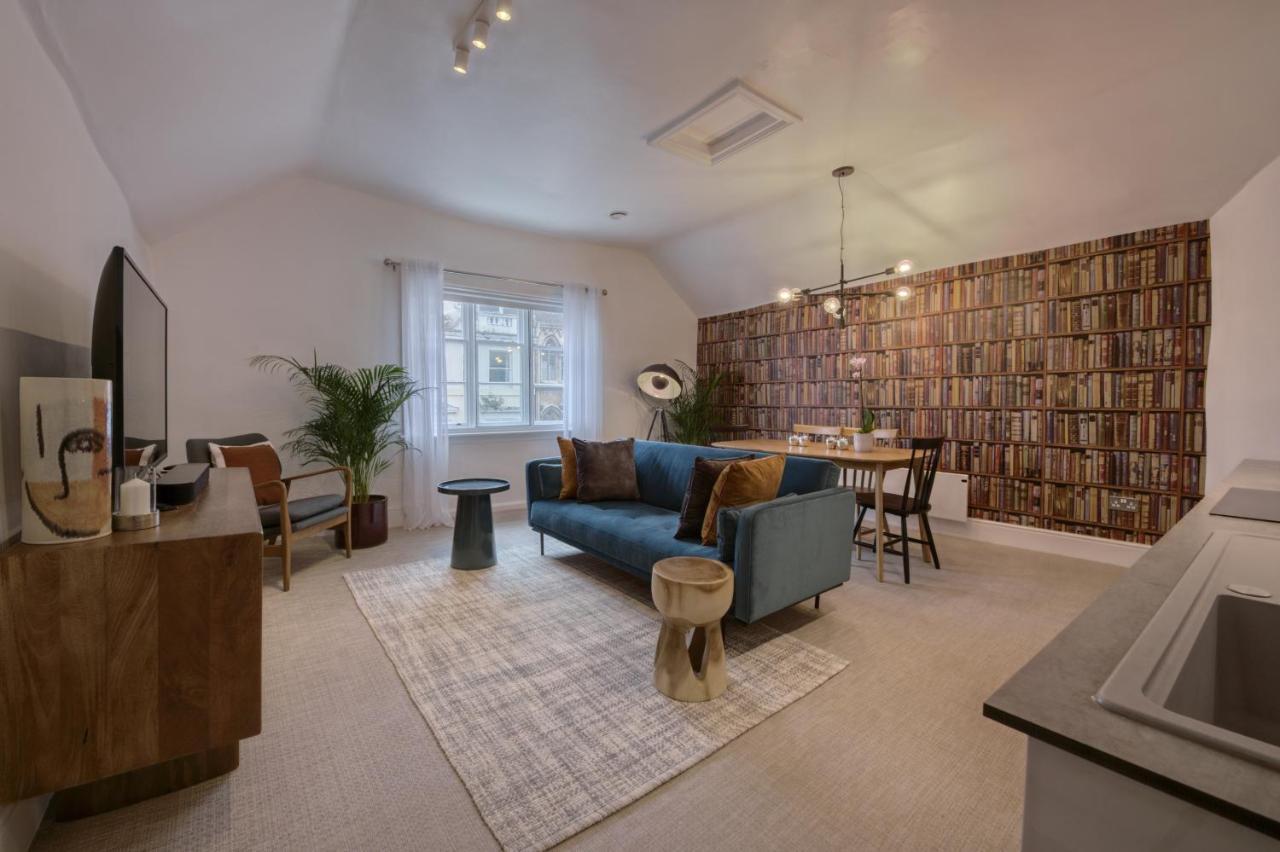 Beautiful Apartment On The Historic Rows Chester Exterior photo