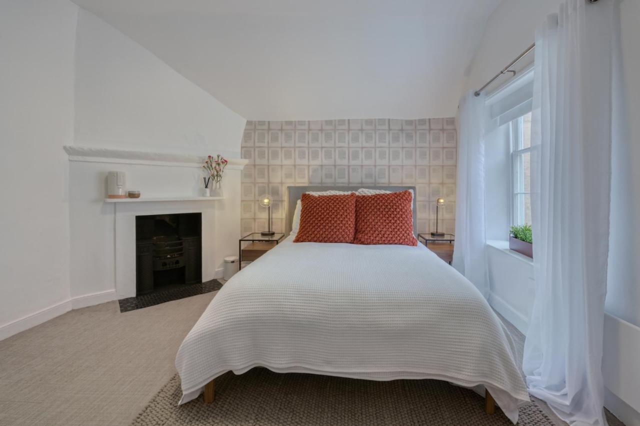Beautiful Apartment On The Historic Rows Chester Exterior photo